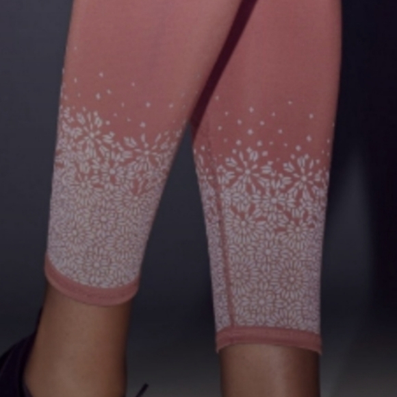 NWT FABLETICS - Picture 4 of 8